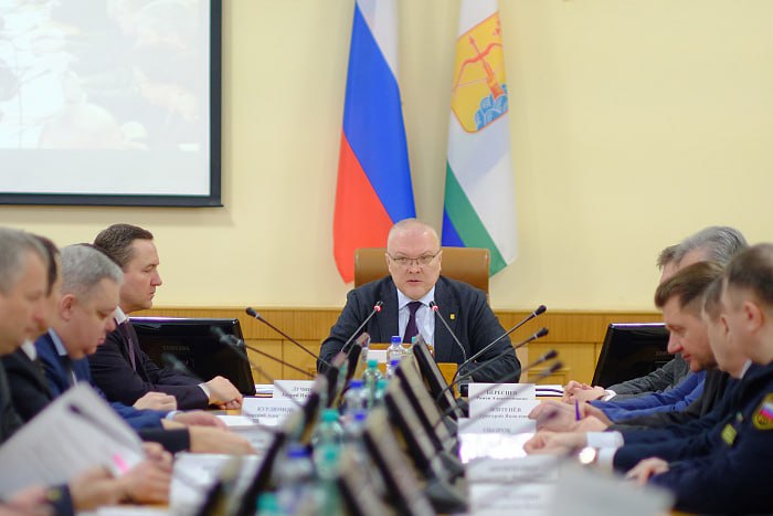 Учителям повысили зарплату на 11%.